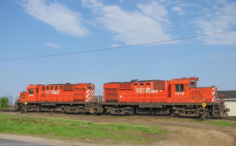 NBEC 1813 and 1818 in Miramichi, NB, May 28, 2007.